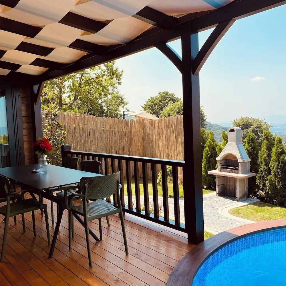 Family Dağ Evi, Kişiye Özel Havuzlu, Kısmi Deniz Manzaralı