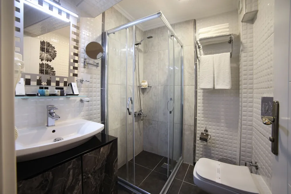 Economy Tek Büyük Yataklı Oda