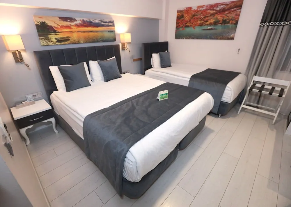 Economy Üç Kişilik Oda