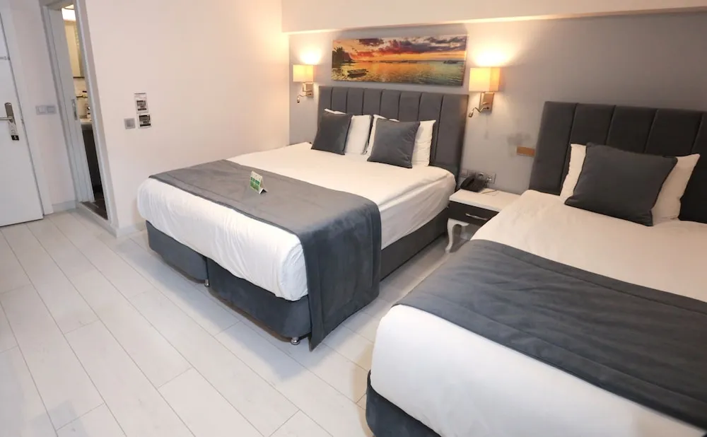 Economy Üç Kişilik Oda