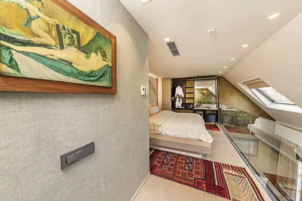 Presidential Loft Suite