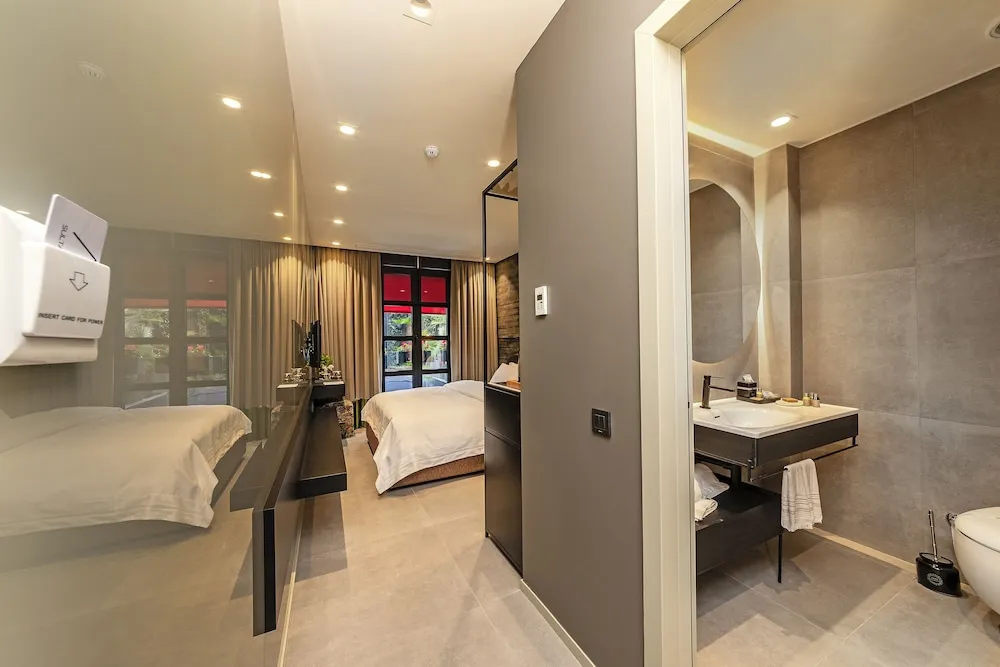 Deluxe Double  Room