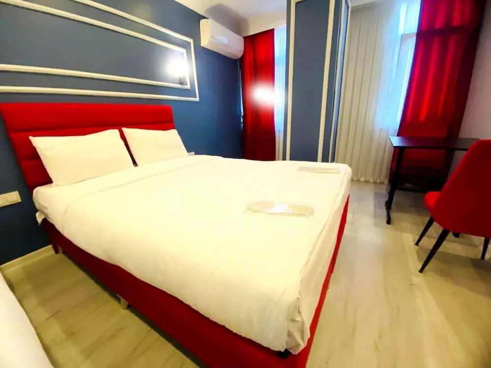 Comfort Tek Büyük Yataklı Oda