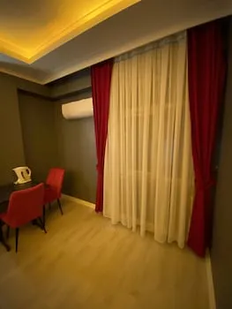 İnalens Hotel