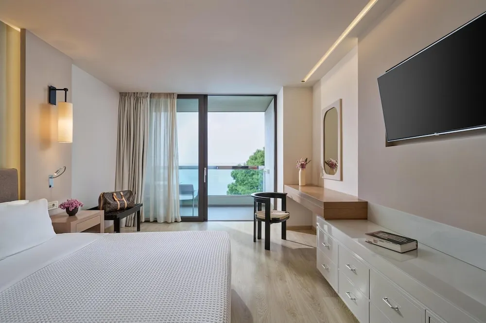 Tek Büyük Yataklı Oda, Deniz Manzaralı