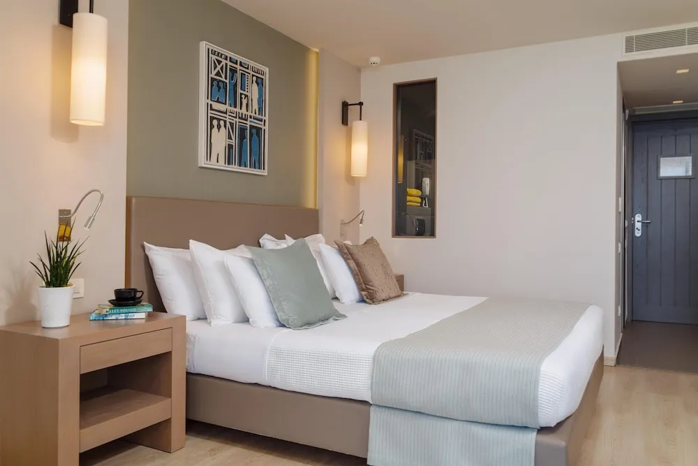 Economy Tek Büyük veya İki Ayrı Yataklı Oda