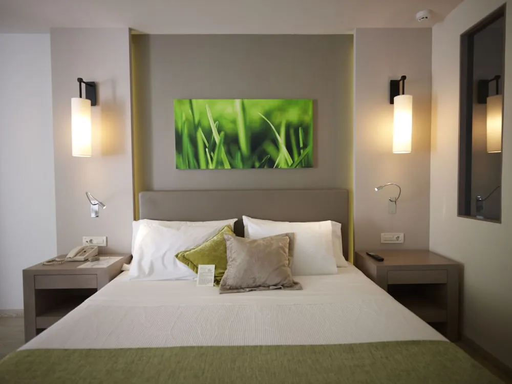 Economy Tek Büyük veya İki Ayrı Yataklı Oda