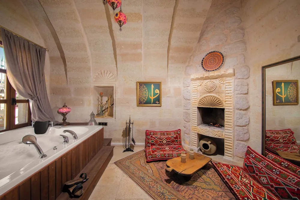 Deluxe Ottoman Room - 304