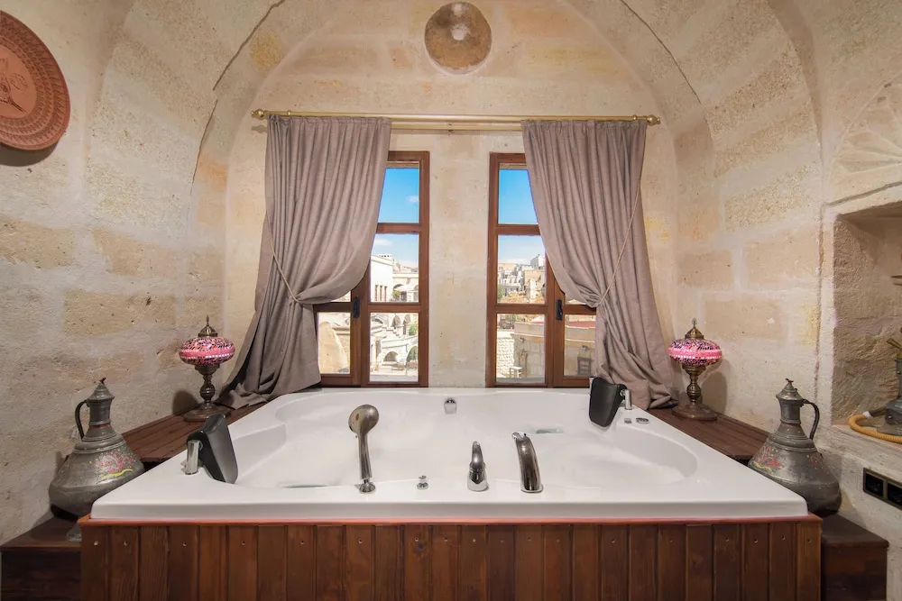 Deluxe Ottoman Room - 304