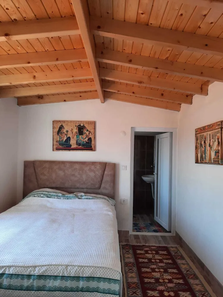 Traditional Apart Daire