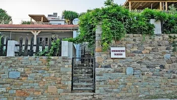 Kahraman Apart