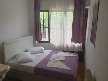 Batı Motel