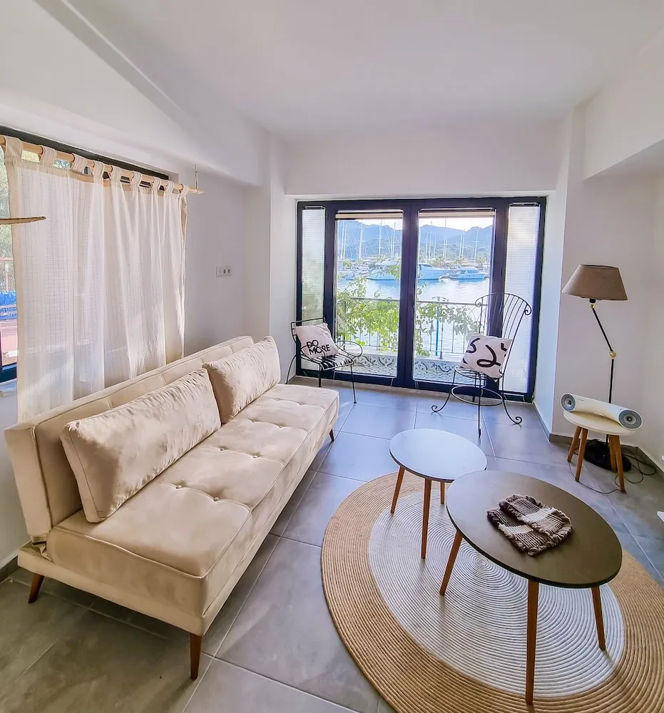 Panoramic Apart Daire, Deniz Manzaralı, Denize Sıfır