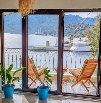 Four Holiday Suites