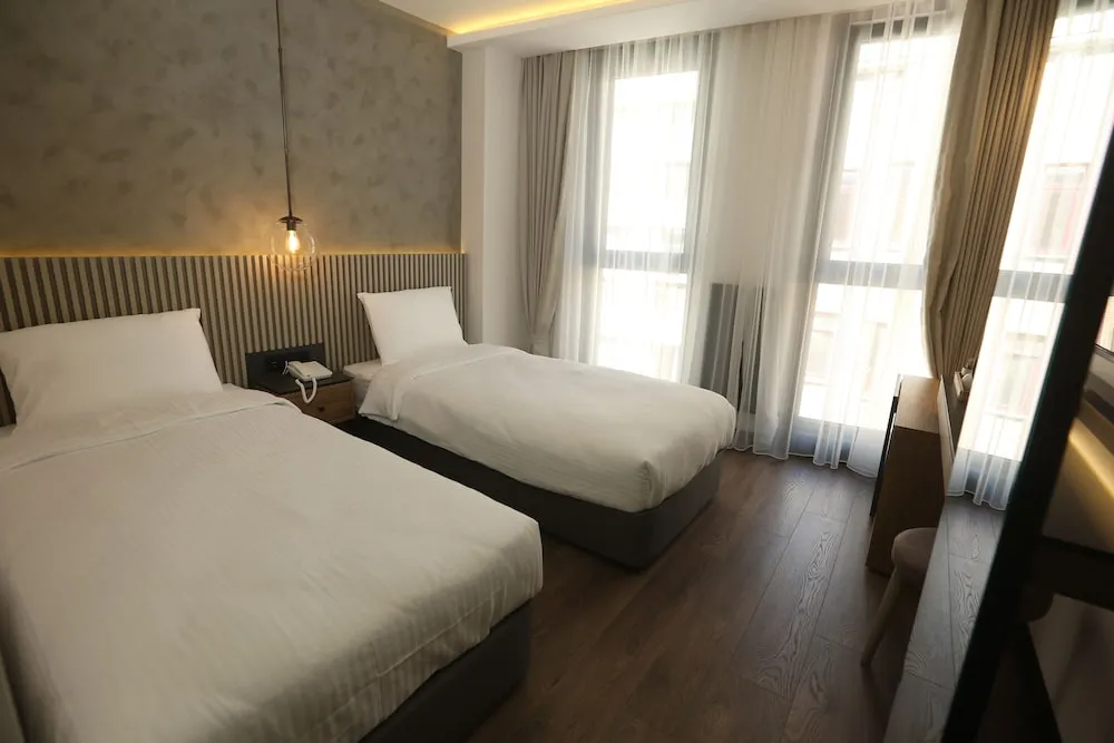 City İki Ayrı Yataklı Oda