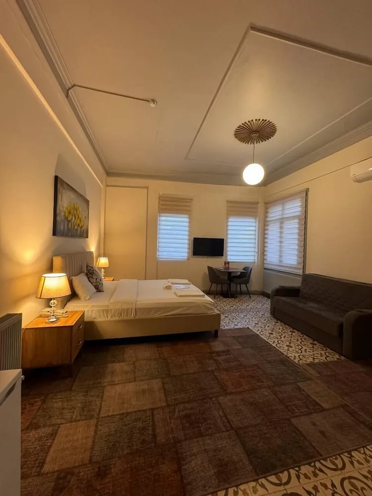 Deluxe Dört Kişilik Oda