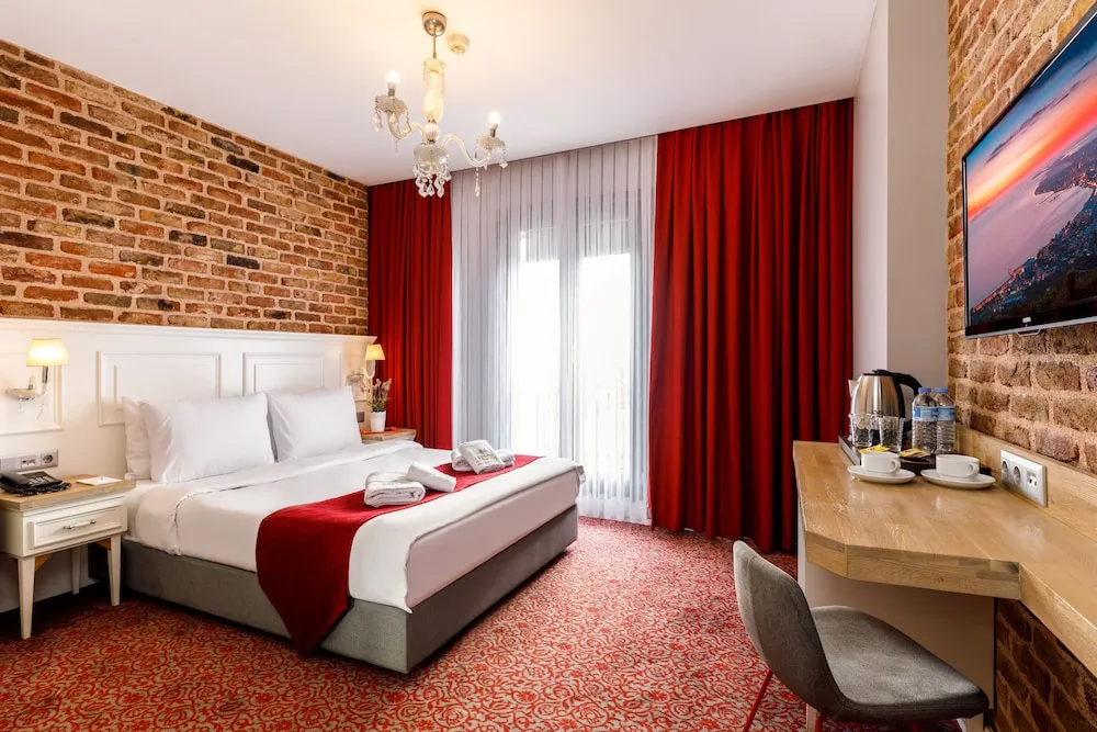 Comfort Tek Büyük Yataklı Oda