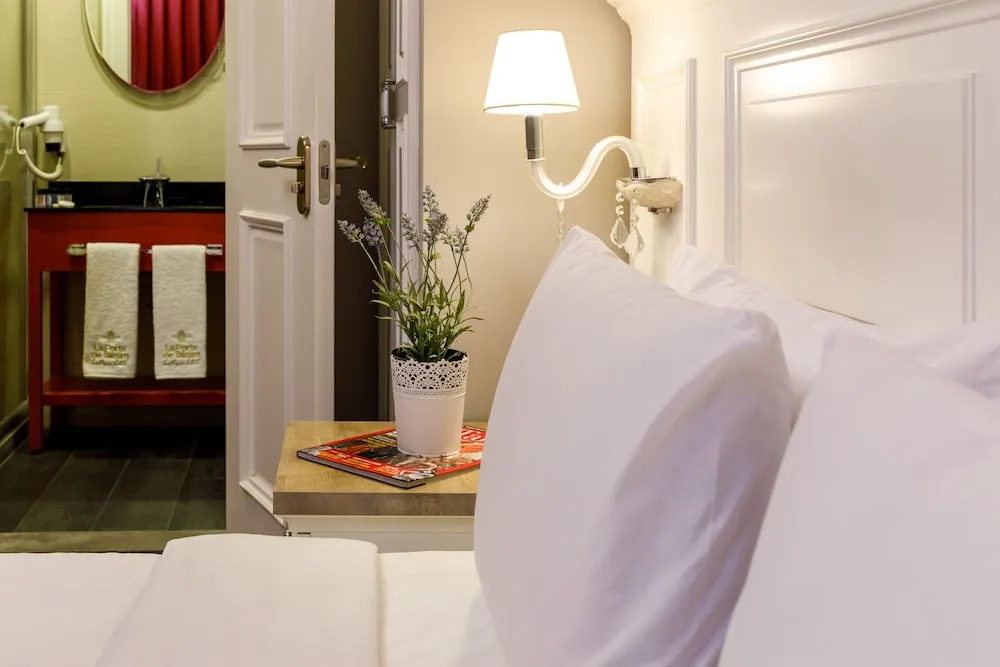 Comfort Tek Büyük Yataklı Oda