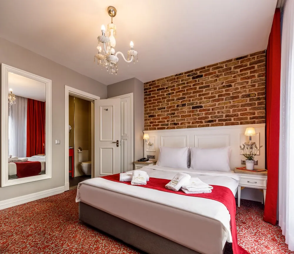 Comfort Tek Büyük Yataklı Oda