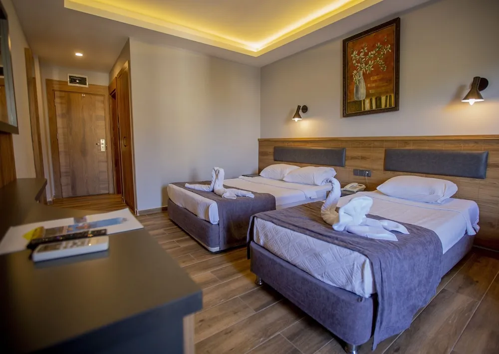 Standard Oda, Havuz Manzaralı