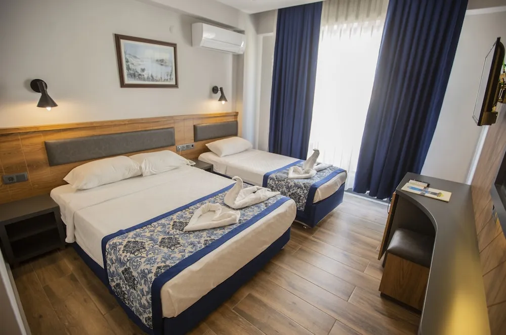 Standard Oda, Havuz Manzaralı