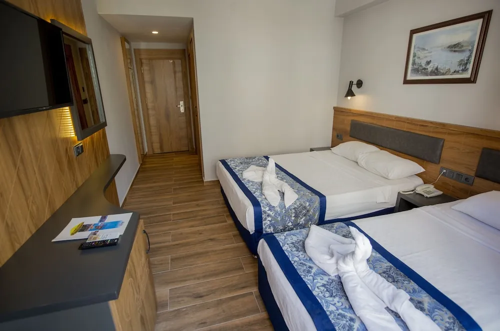 Standard Oda, Havuz Manzaralı