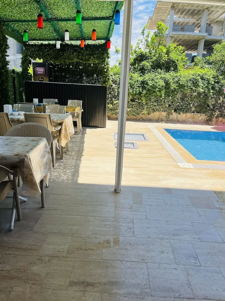 Family Dört Kişilik Oda