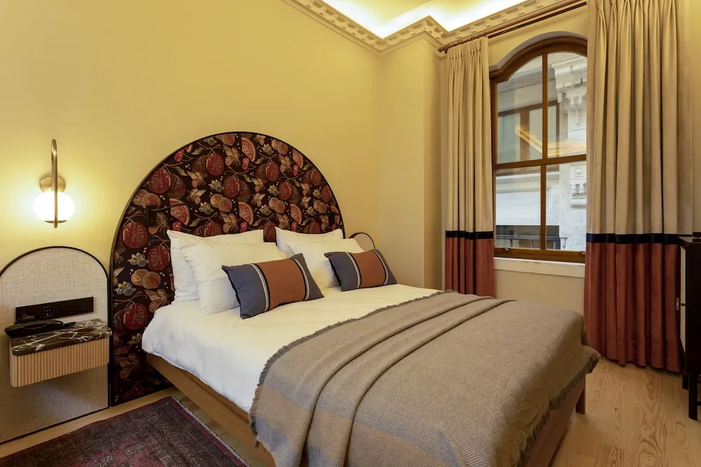Deluxe Üç Kişilik Oda