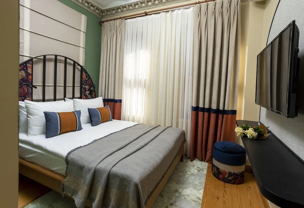 Deluxe Family Suite