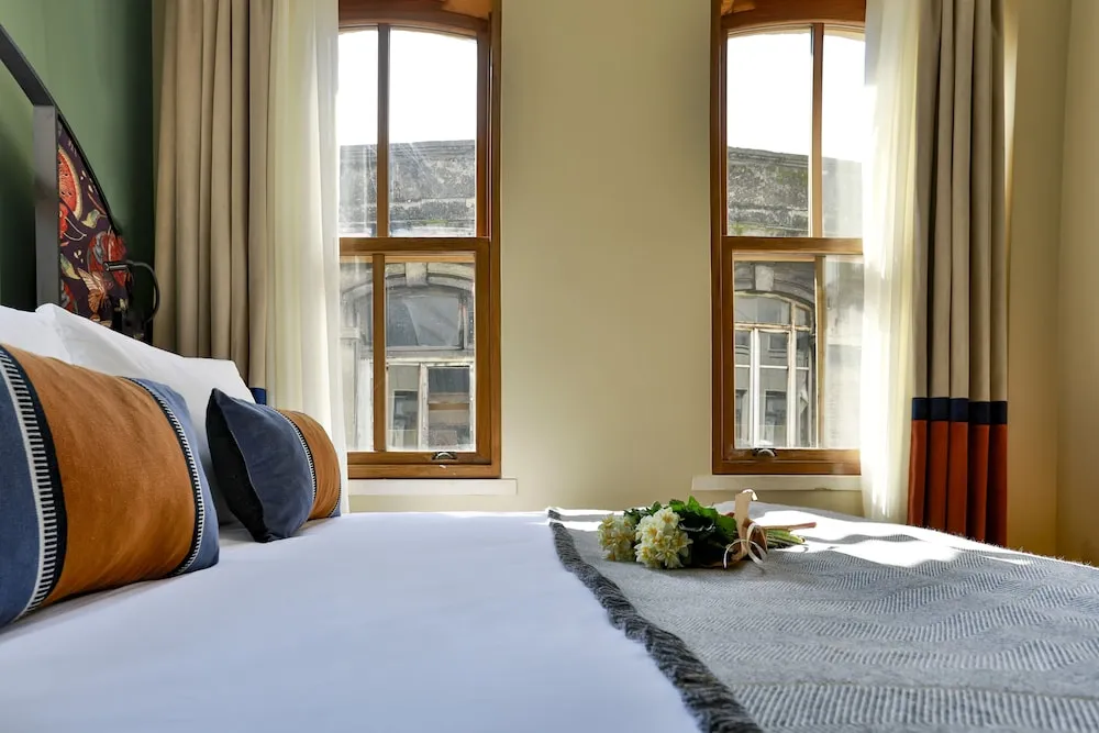 Deluxe Family Suite