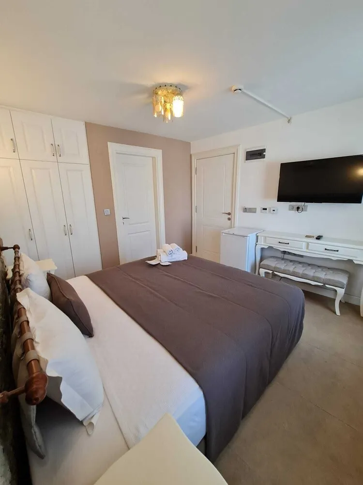 Comfort Tek Büyük Yataklı Oda