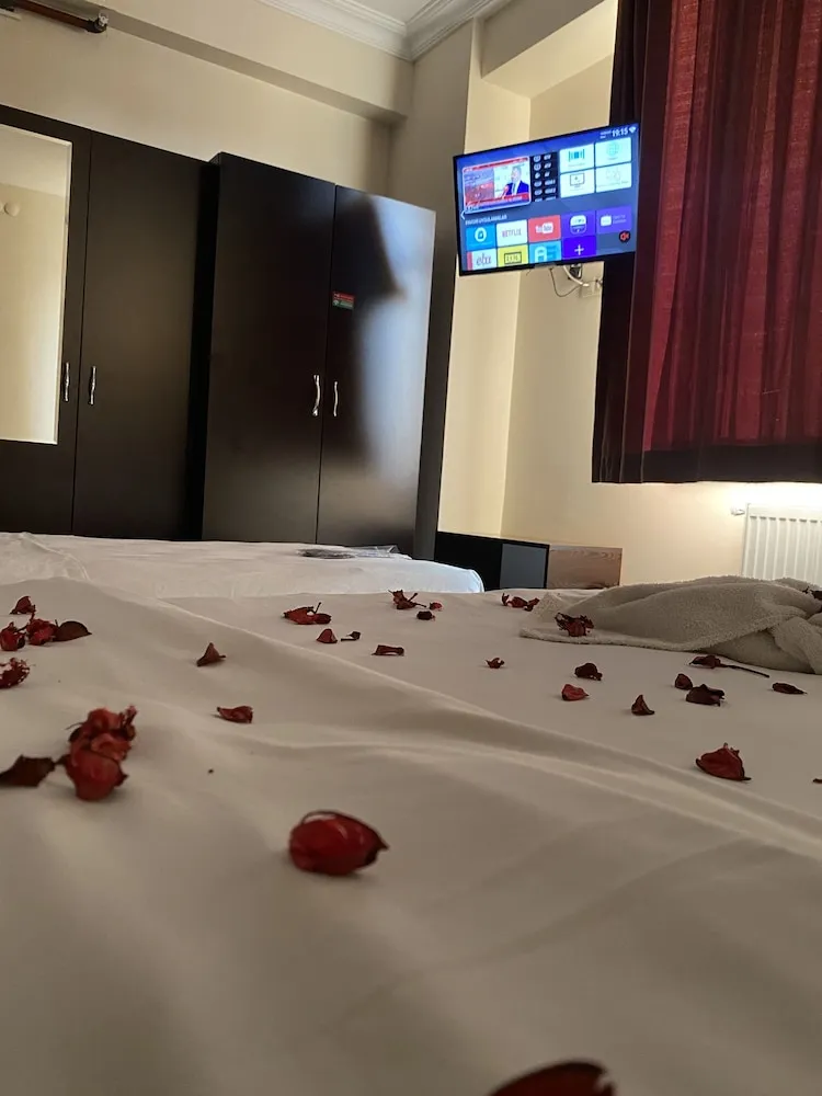 Economy Tek Büyük Yataklı Oda