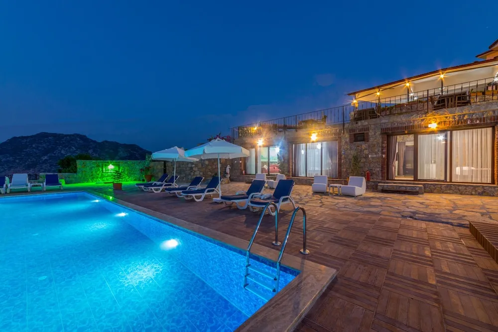 Panoramic Tek Büyük Yataklı Oda