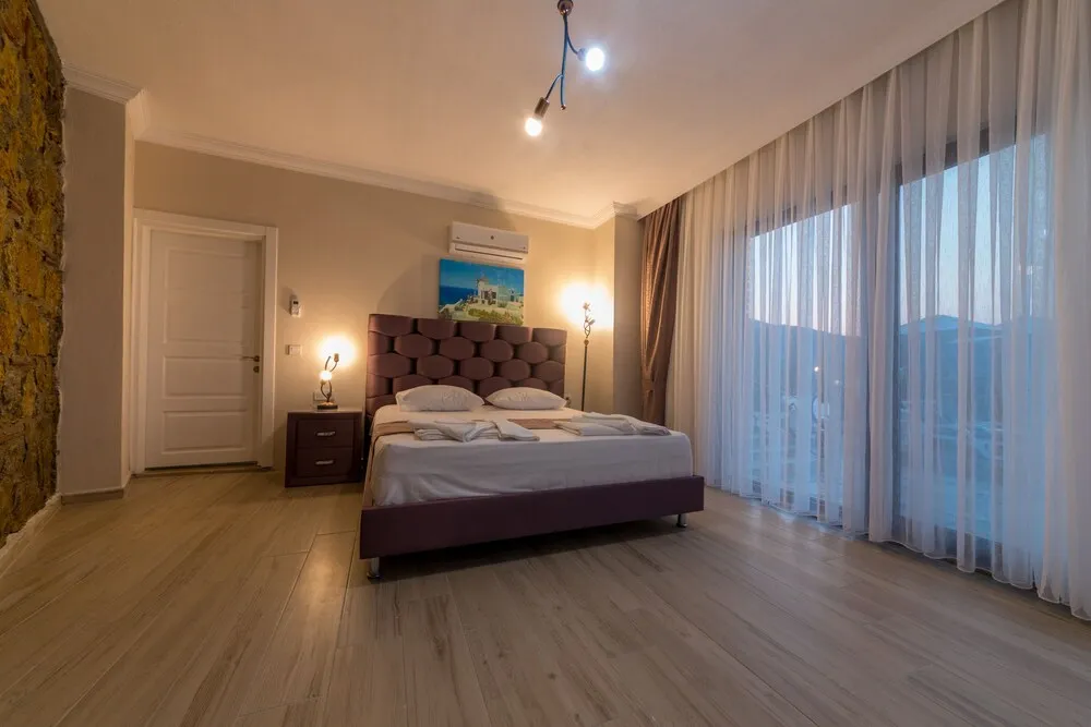 Panoramic Tek Büyük Yataklı Oda