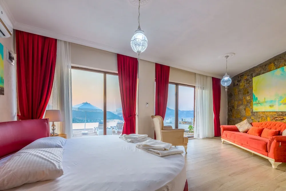 Romantic Tek Büyük Yataklı Oda