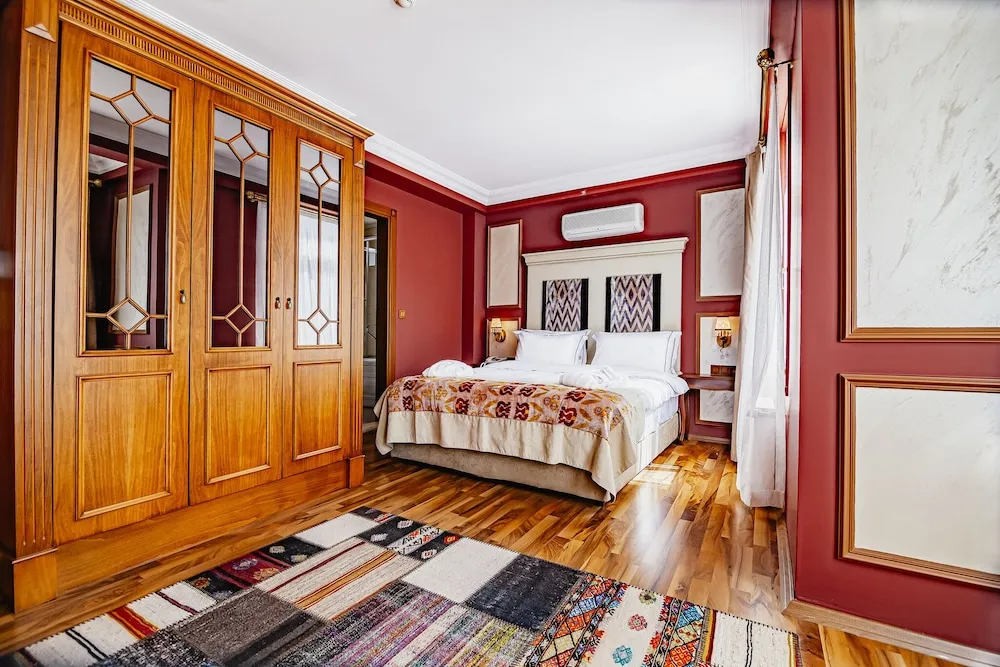 Deluxe Üç Kişilik Oda