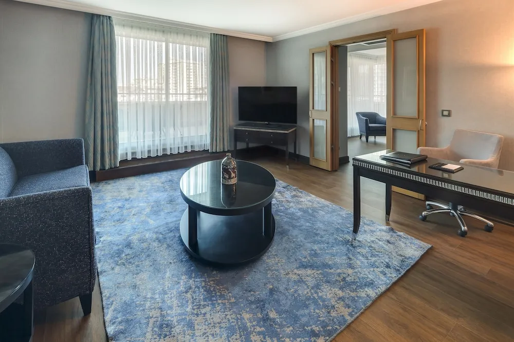 Executive Süit, 1 En Büyük (King) Boy Yatak ve Çekyat, Şehir Manzaralı