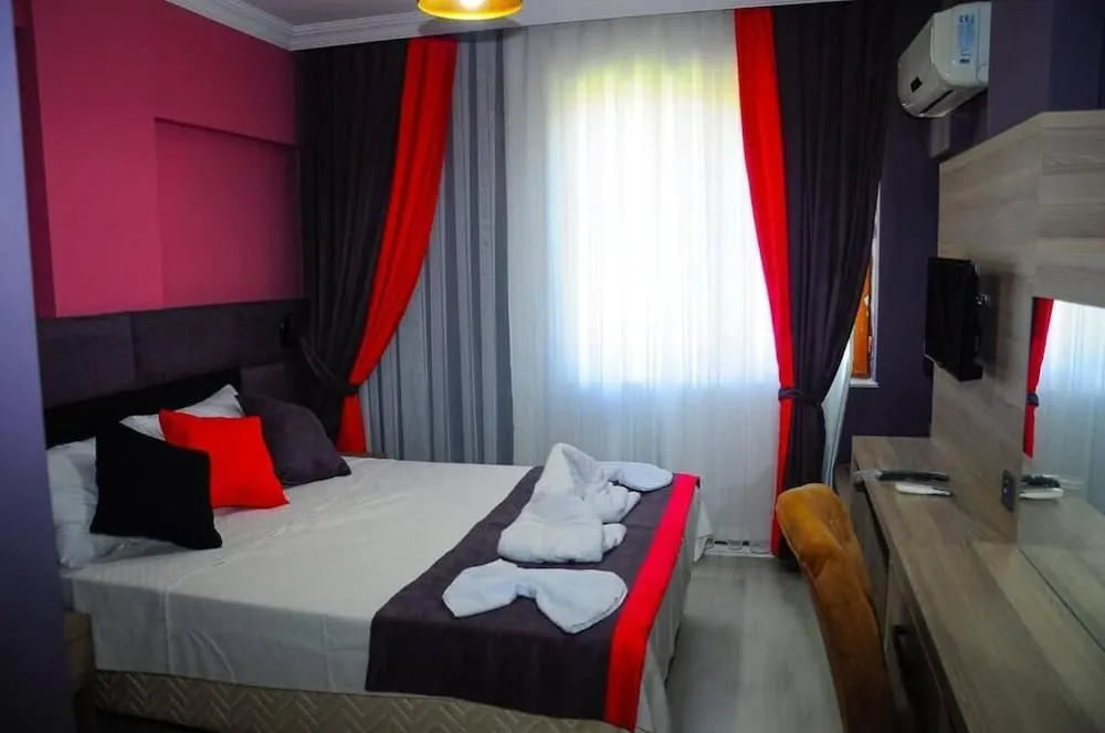Deluxe Tek Kişilik Oda