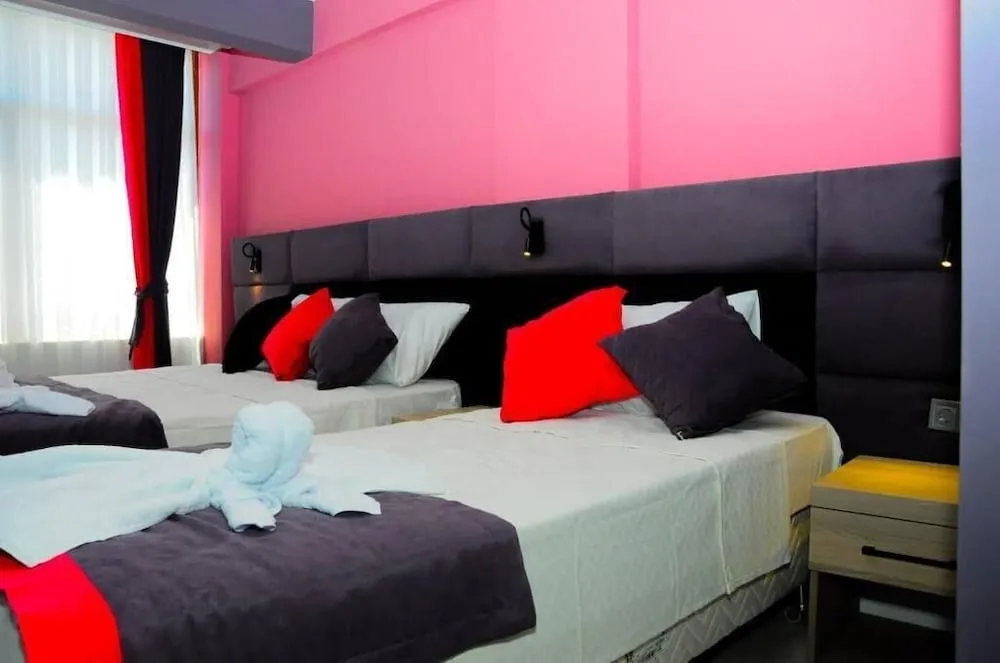 Deluxe Üç Kişilik Oda