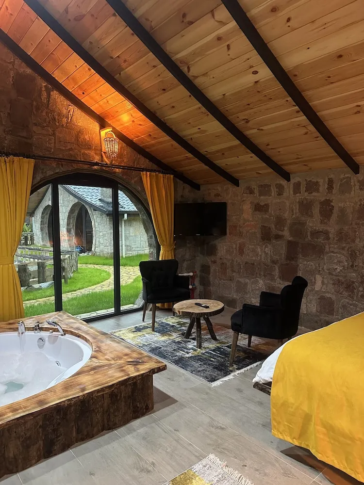 Deluxe Stüdyo Süit, 1 Yatak Odası, Havuz Manzaralı