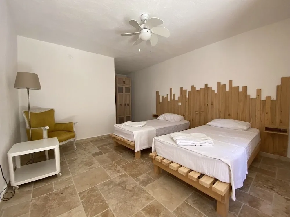 Comfort İki Ayrı Yataklı Oda, Avlu Manzaralı, Bahçeli