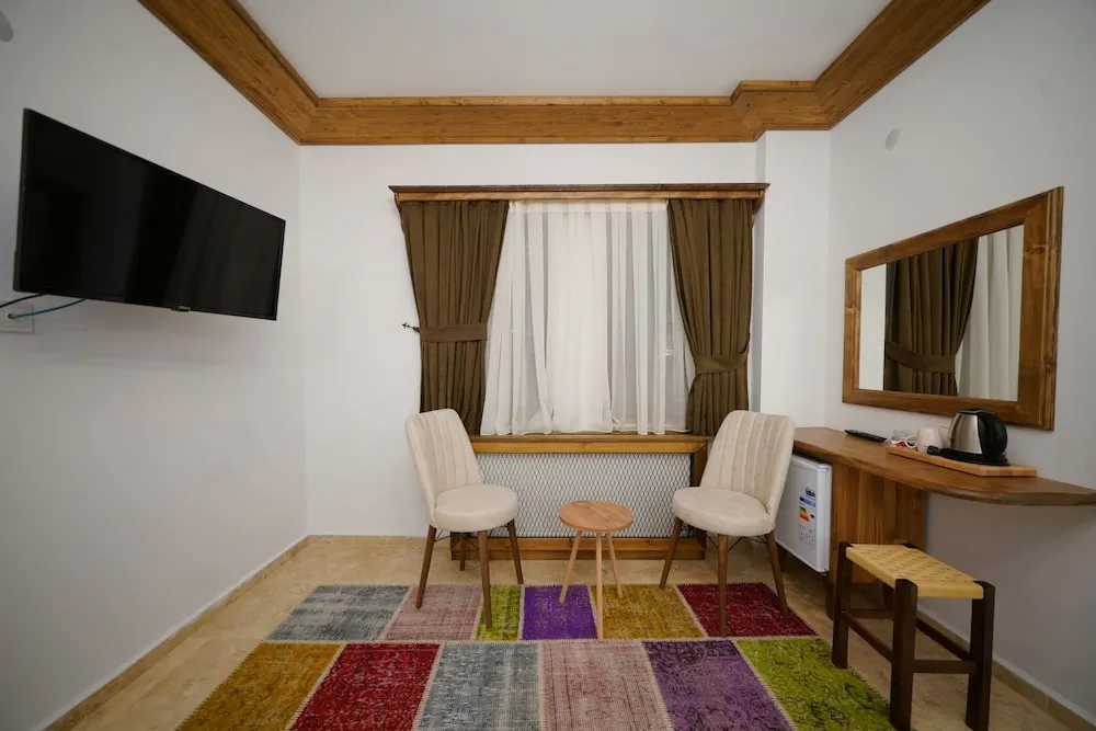 Standard Tek Büyük Yataklı Oda