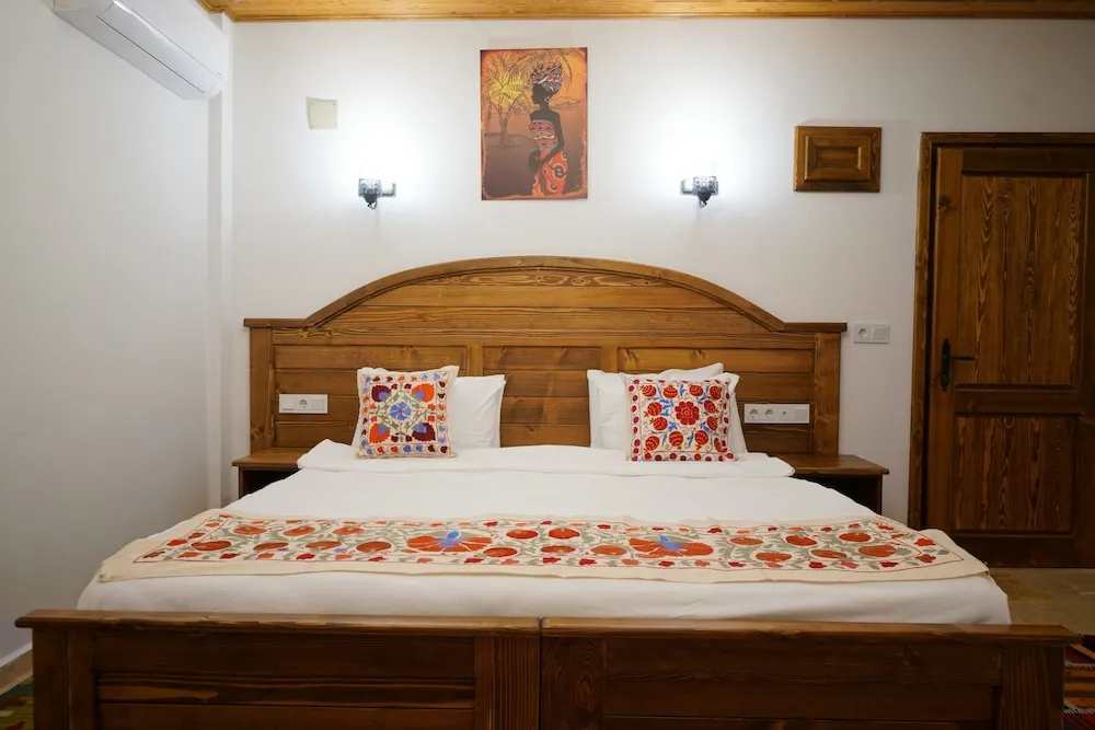 Standard Tek Büyük Yataklı Oda