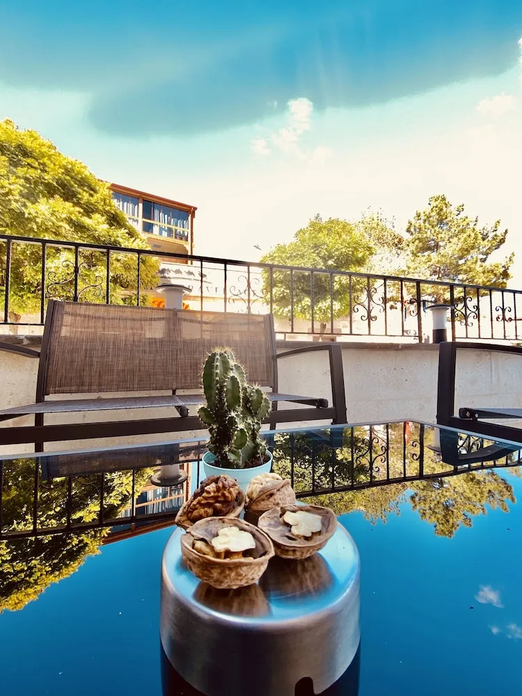 Comfort Tek Büyük Yataklı Oda, 1 Büyük (Queen) Boy Yatak ve Çekyat, Sigara İçilmez