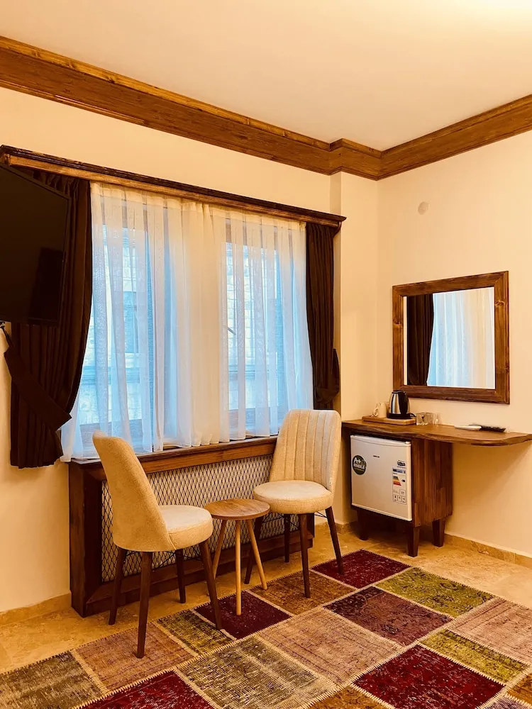 Comfort Tek Büyük Yataklı Oda, 1 Büyük (Queen) Boy Yatak ve Çekyat, Sigara İçilmez