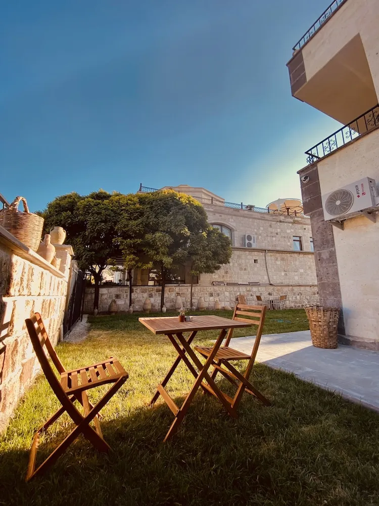 Comfort Tek Büyük Yataklı Oda, 1 Büyük (Queen) Boy Yatak ve Çekyat, Sigara İçilmez