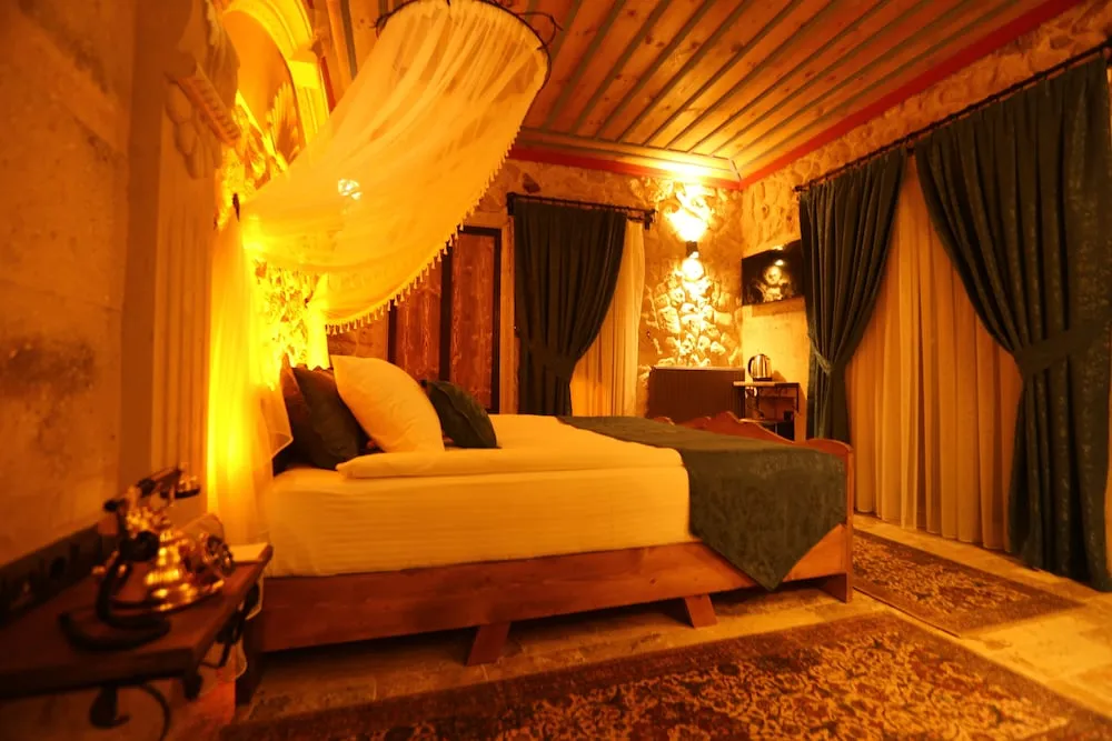 Romantic Tek Büyük Yataklı Oda