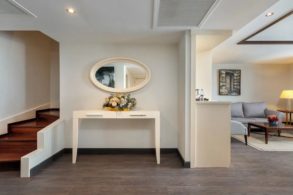 King Suite