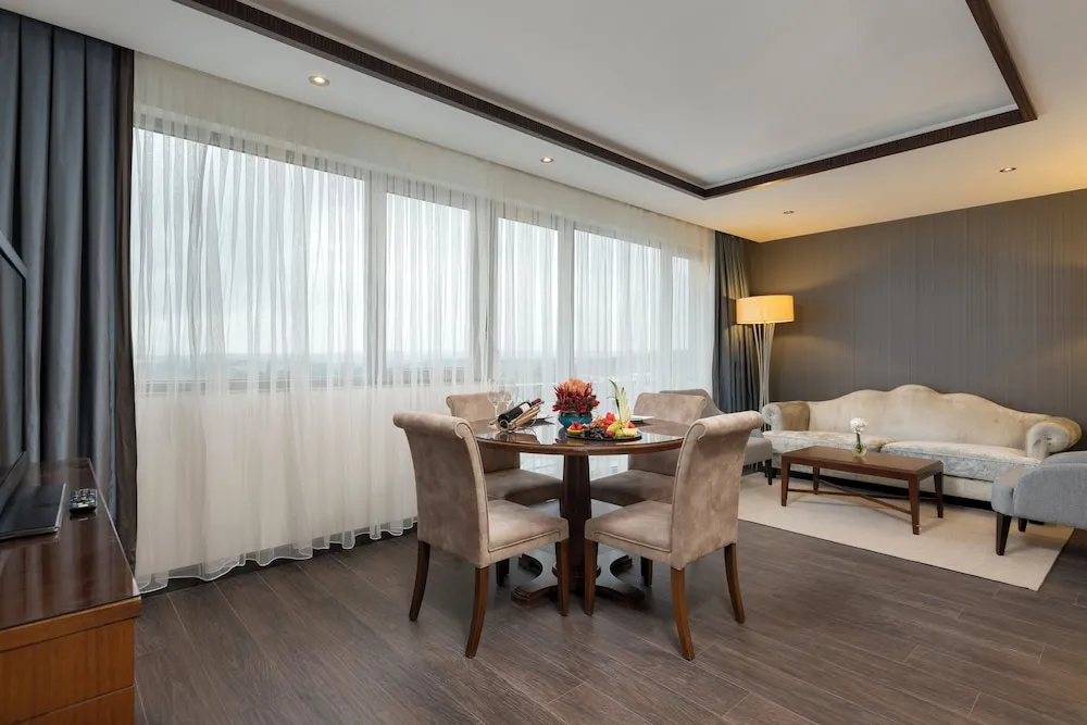 Suite Room