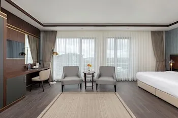 Miracle Istanbul Asia Airport Hotel & Spa
